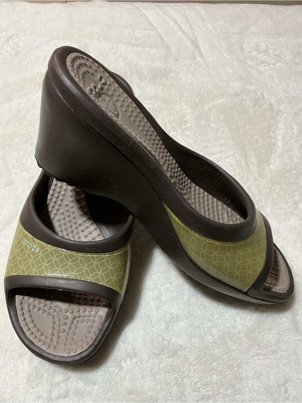 CROCS Olive Green and Brown Wedge Slide Sandals